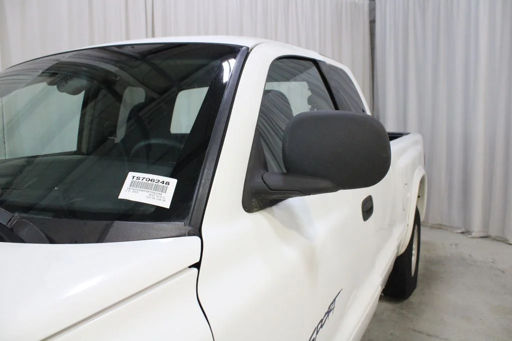Used 2000 White Dodge Sport image 29