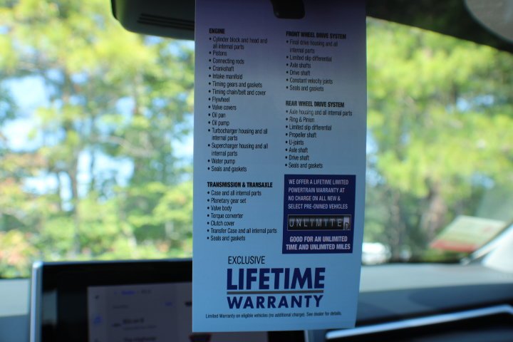 Used 2025 Magnetic Gray Metallic Toyota XLE image 10