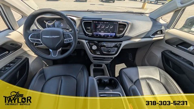 2023 Chrysler Pacifica Hybrid Touring L - Photo 40