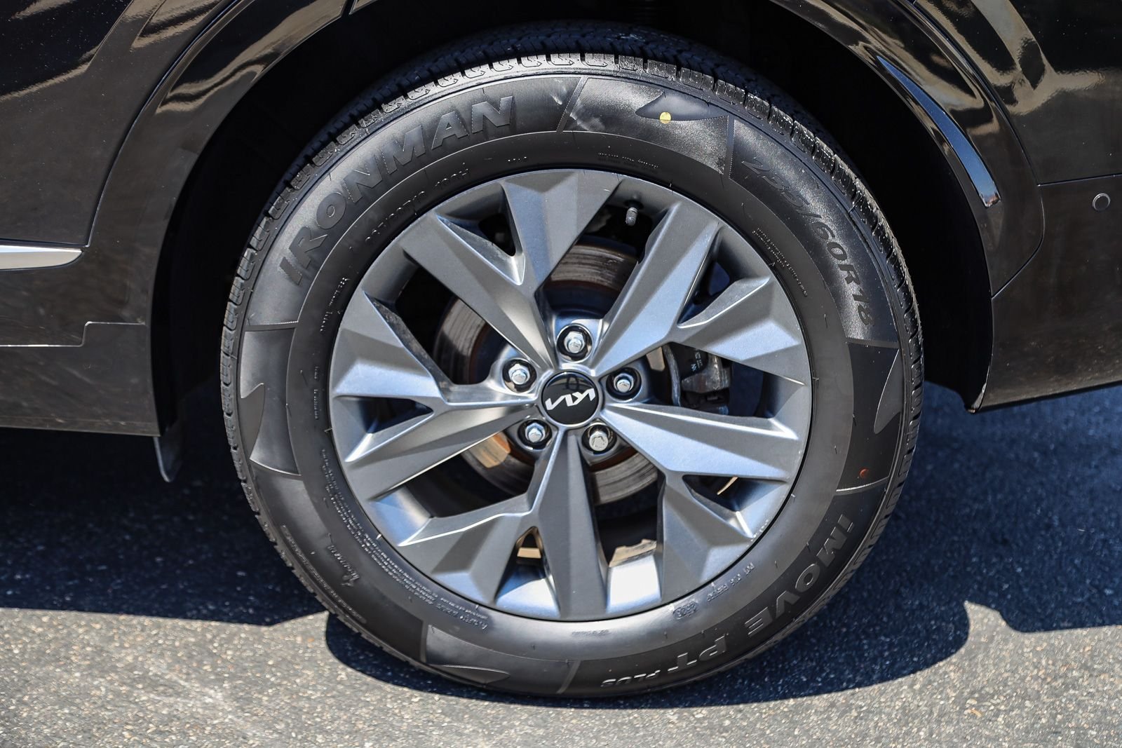 Used 2023 Black Kia SX-Prestige image 8