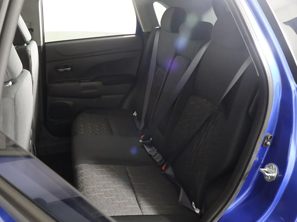 New 2026 Blue Mitsubishi 2.0 ES image 25