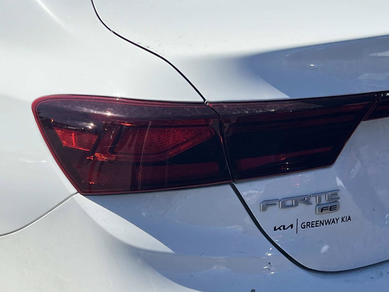 Used 2023 Clear White Kia LX image 7