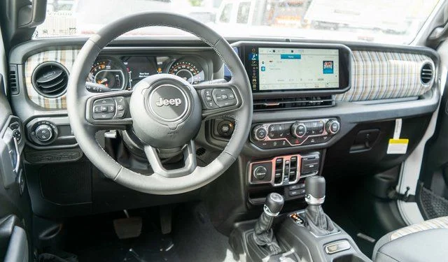 New 2026 White Jeep 85th Anniversary Edition image 10