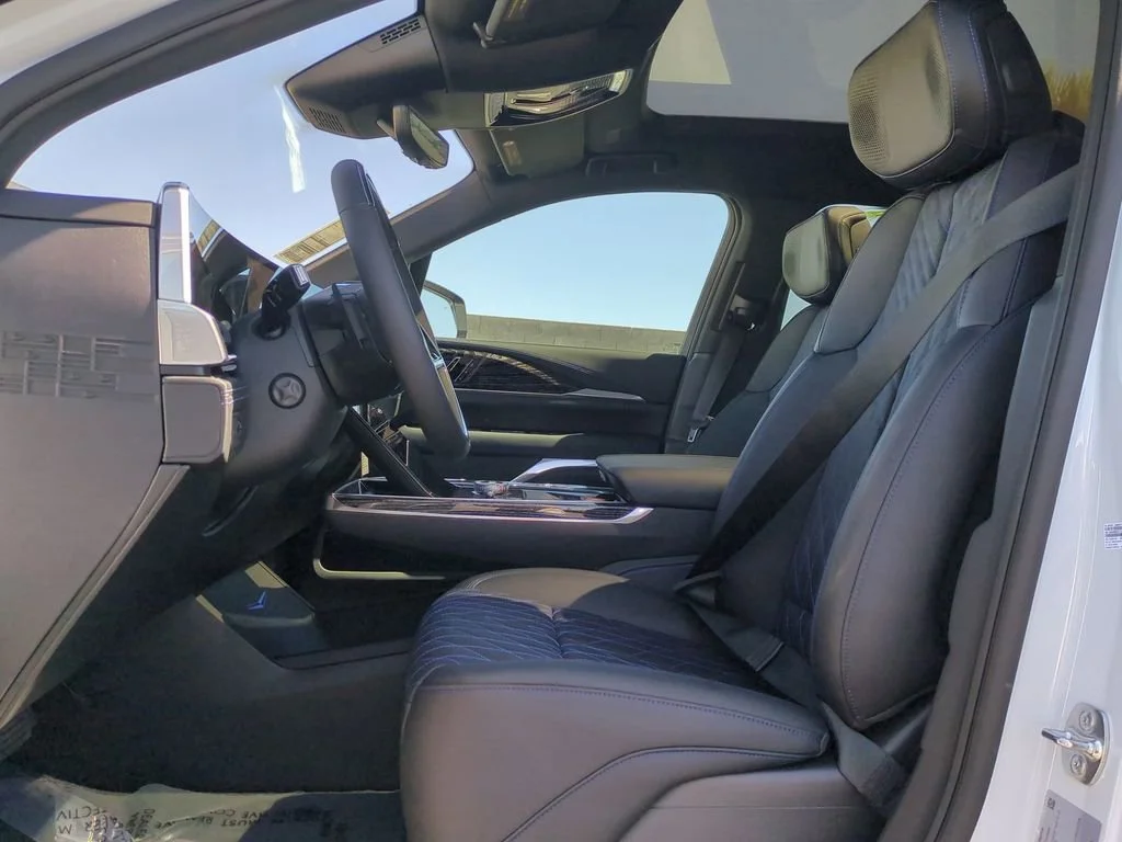 2026 Cadillac Escalade IQL Sport - Photo 20