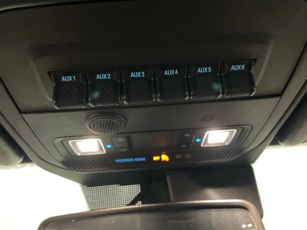 Used 2022 CYBER ORANGE MET TRI-COAT Ford Wildtrak image 17