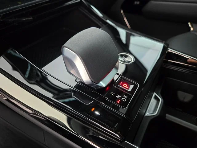 2026 Land Rover Range Rover Sport Dynamic SE - Photo 23