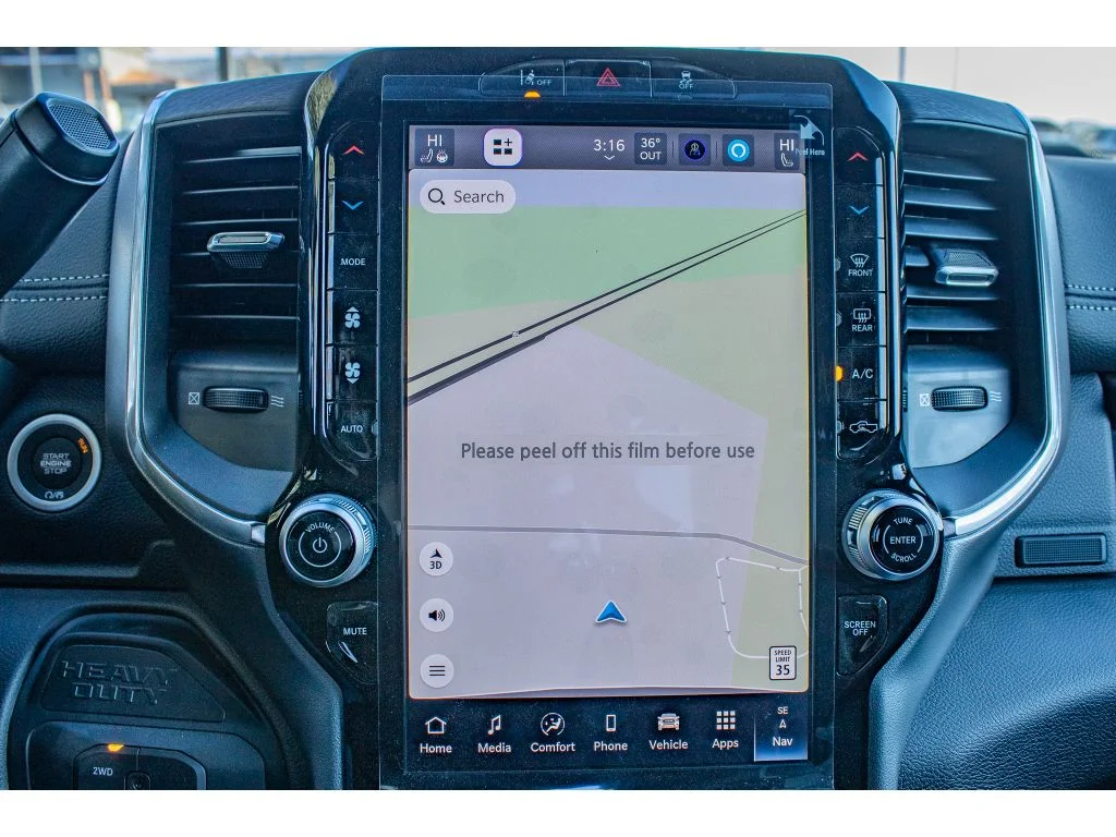 2026 RAM 3500 Laramie - Photo 28