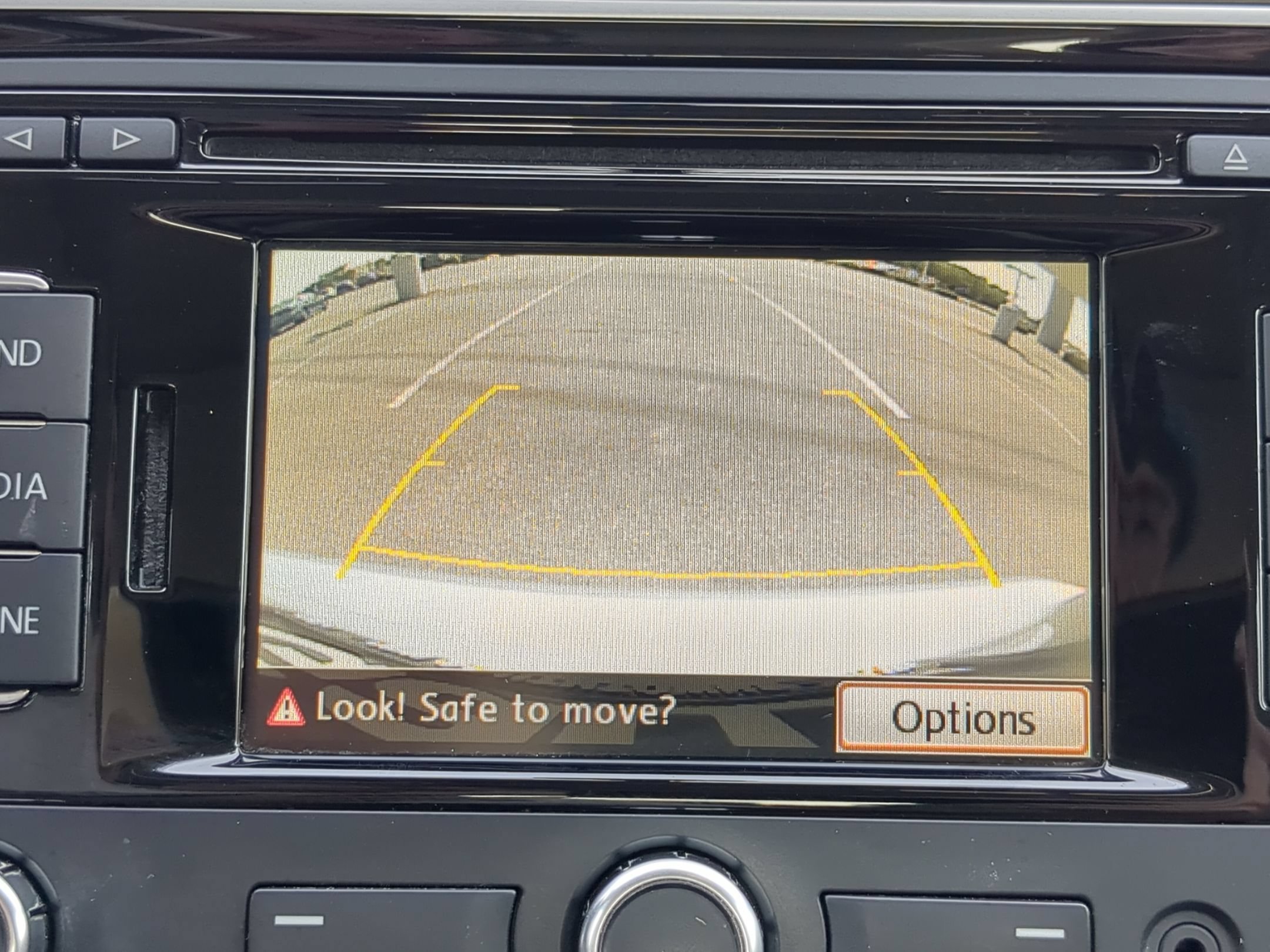 Used 2015 Reflex Silver Metallic Volkswagen 1.8T SE image 25