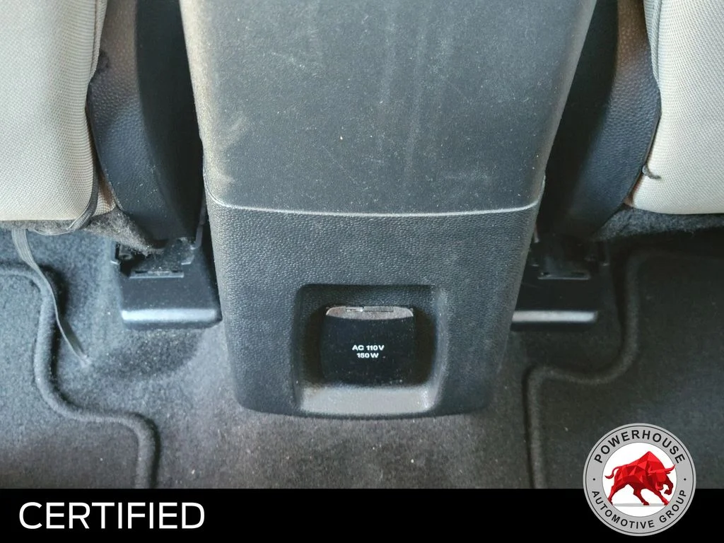 Used 2018 Red Ford SE image 17