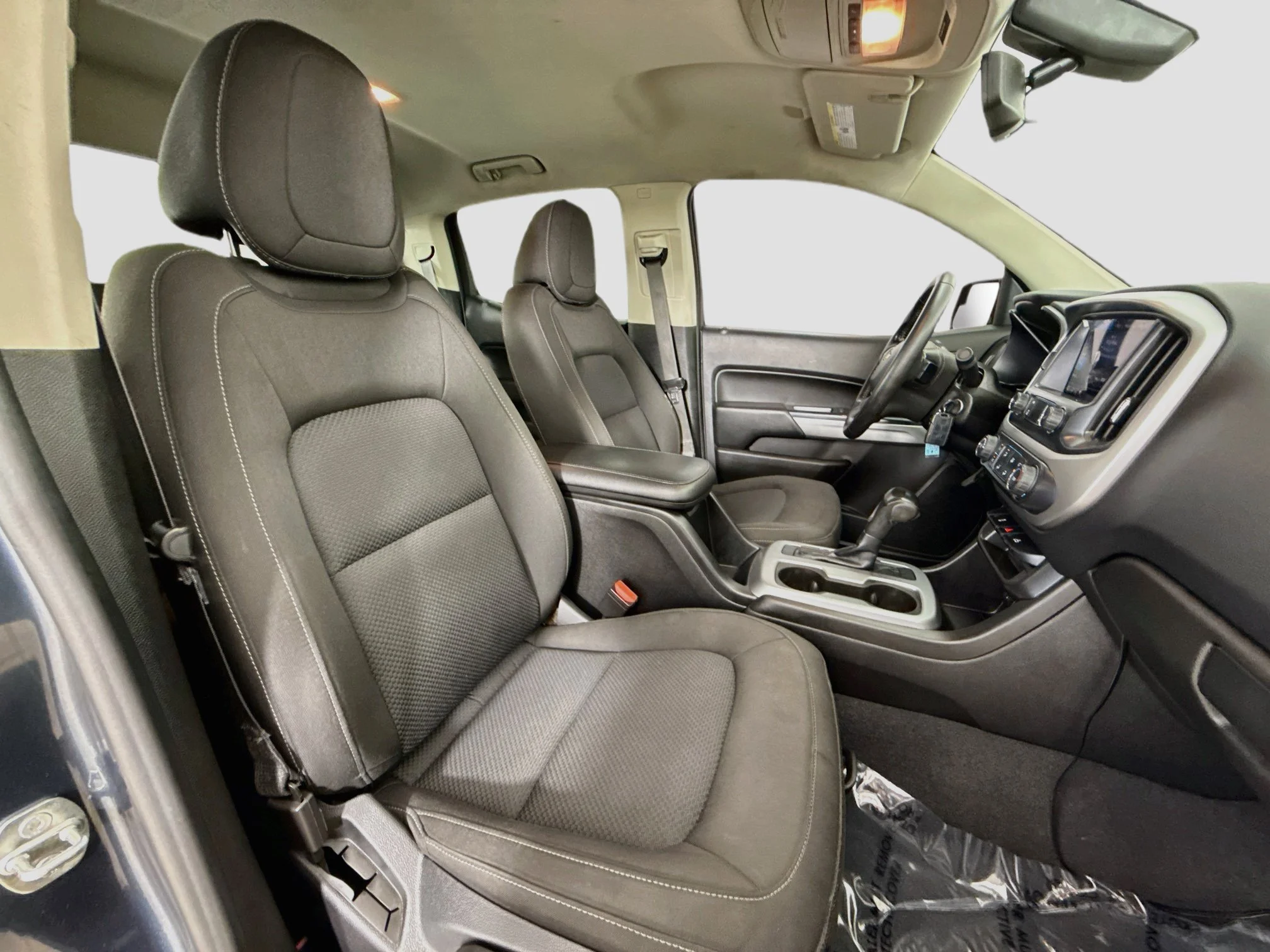 Used 2019 SHADOW GRAY METALLIC Chevrolet 2WD LT image 27