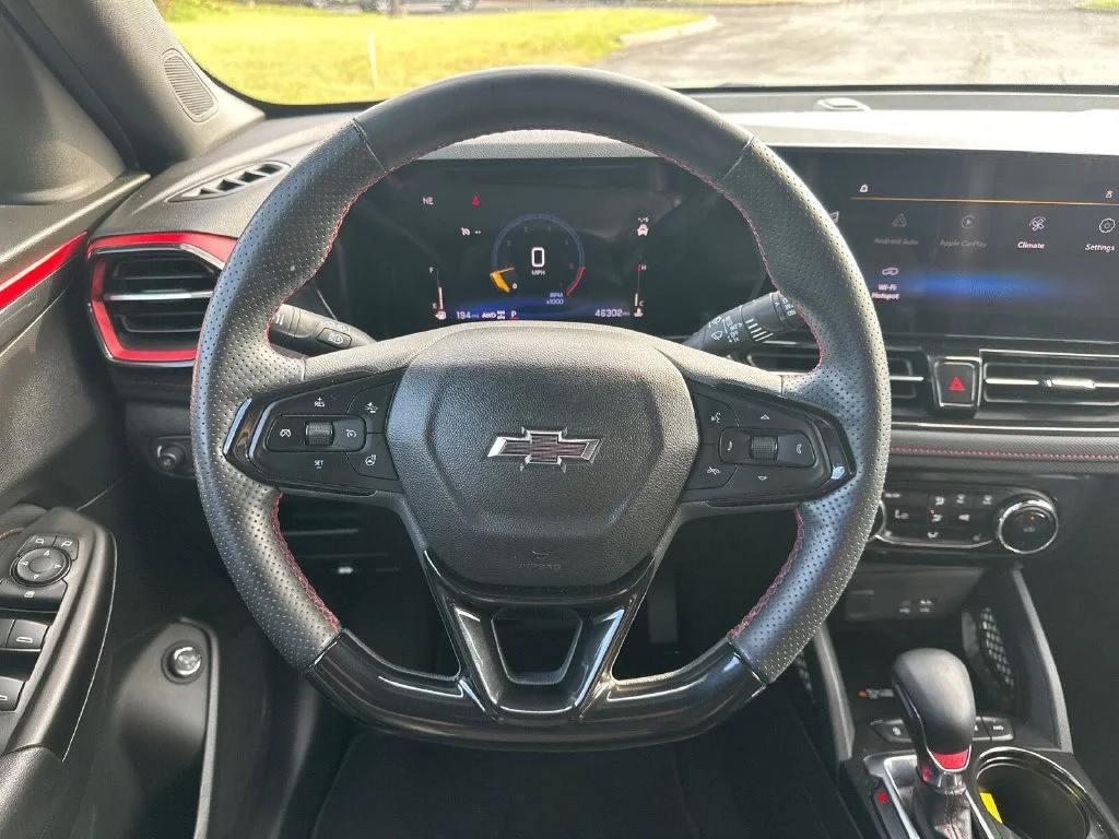 Used 2024 Green Chevrolet RS image 7