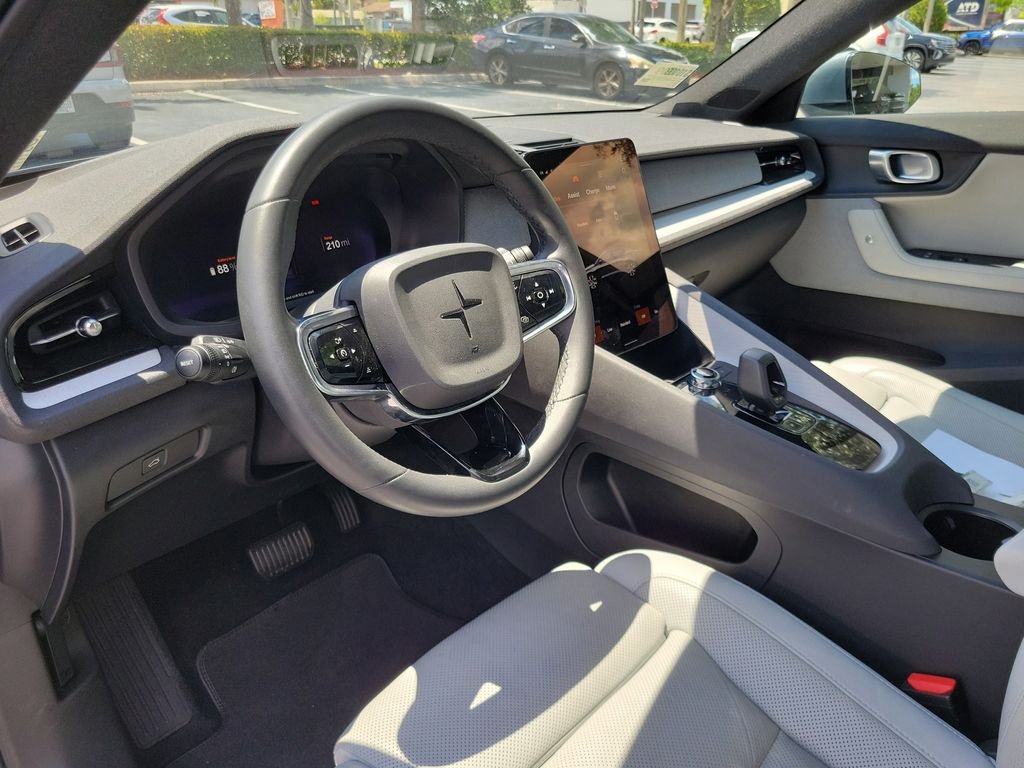 Used 2023  Polestar Long Range Dual Motor image 16