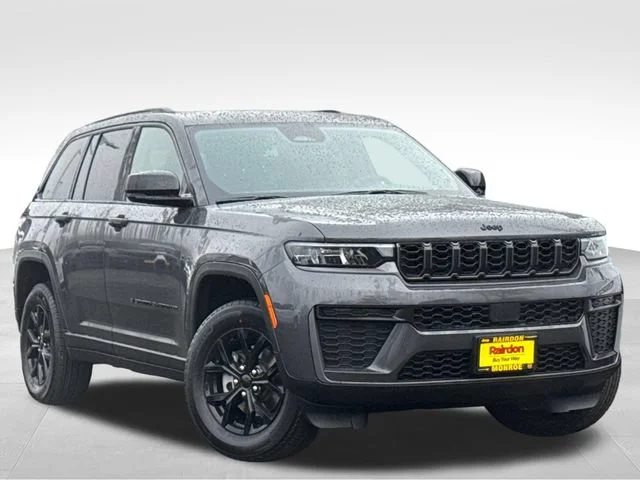 2026 Jeep Grand Cherokee Laredo Altitude