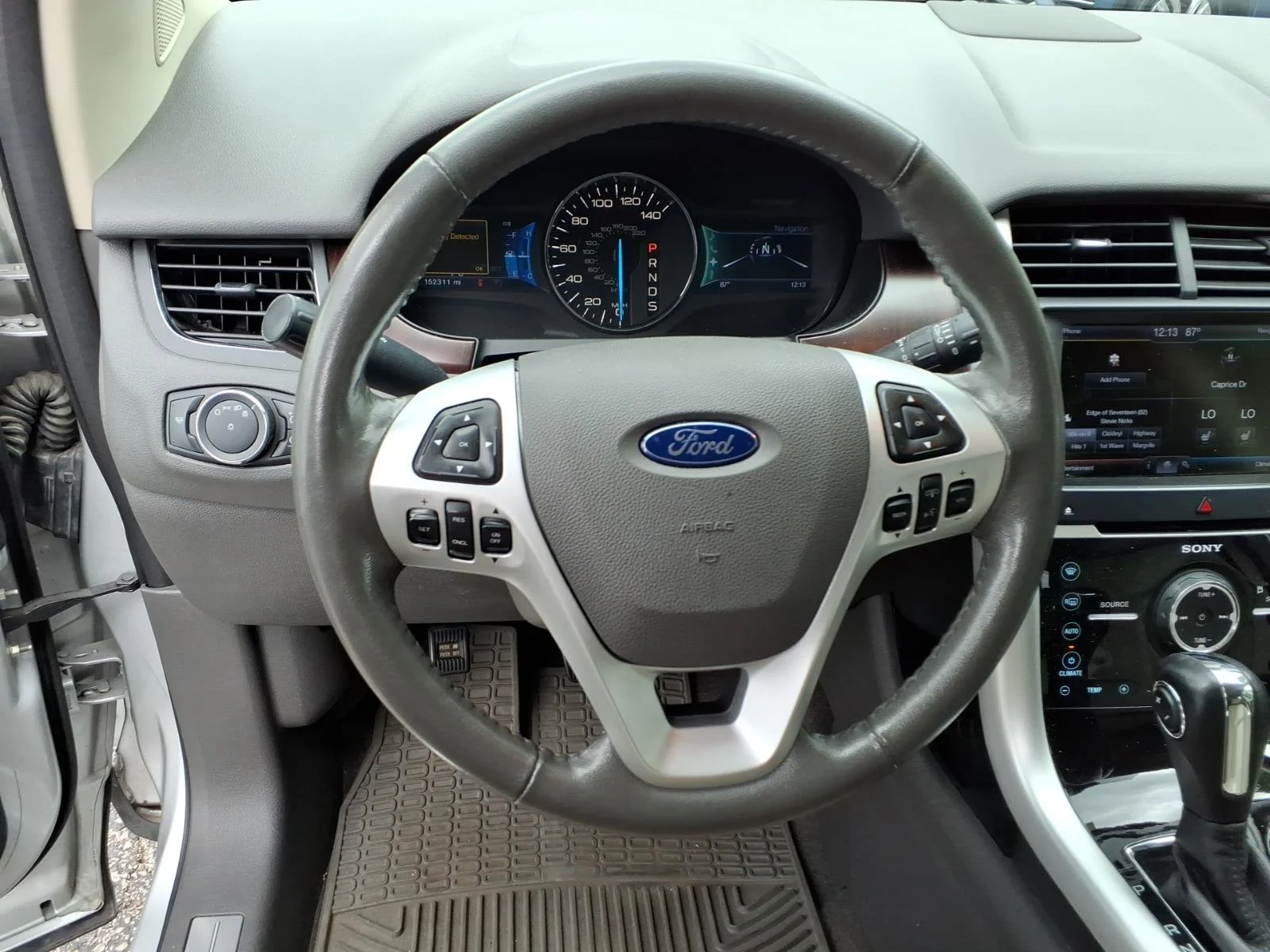 Used 2013 Ingot Silver Ford Limited image 8