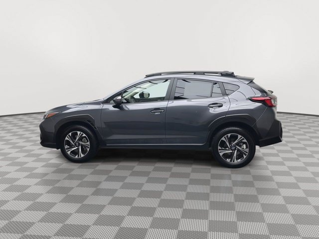 Used 2025 Crystal Black Pearl Subaru Premium image 35