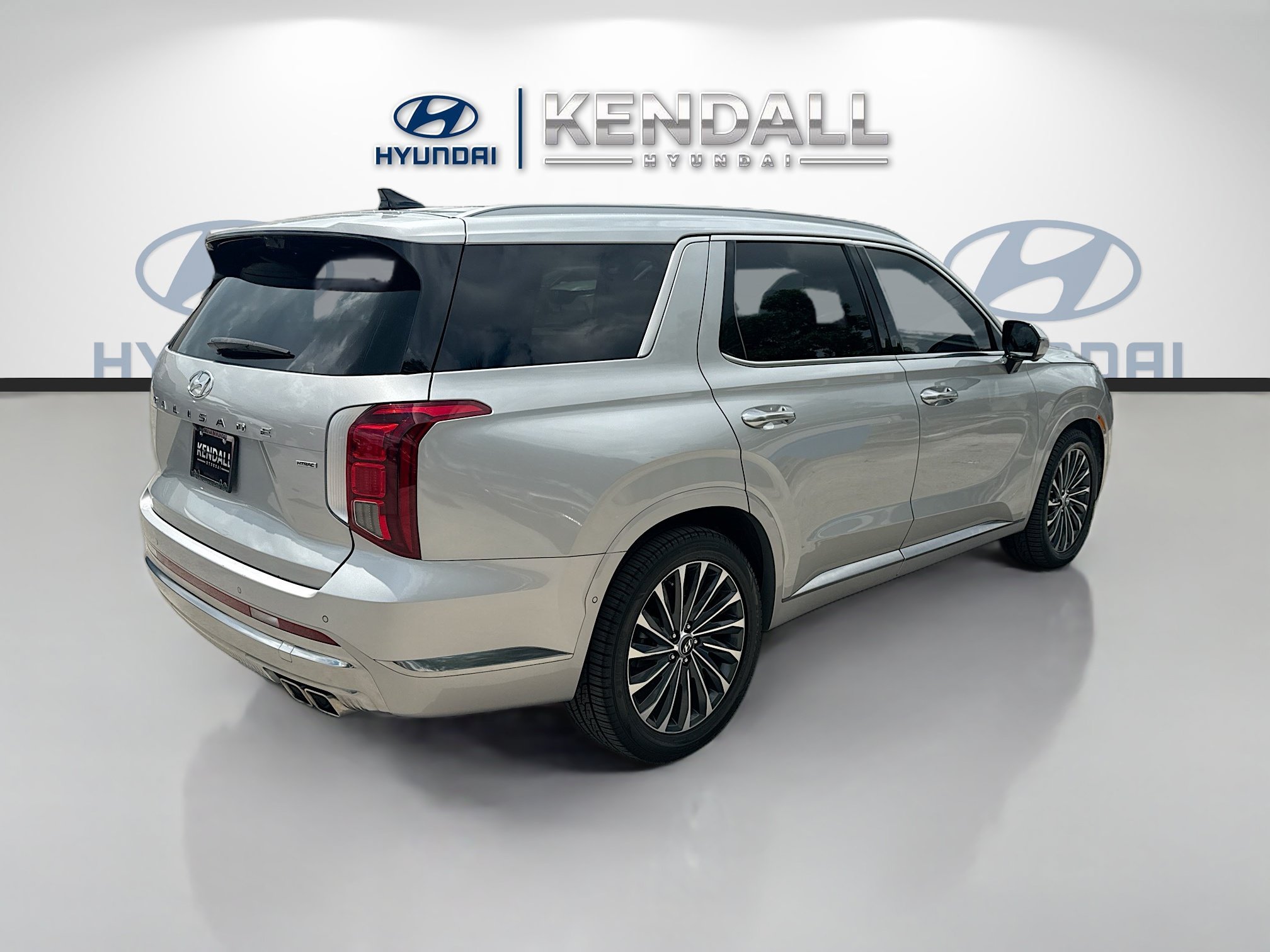 Used 2024 Typhoon Silver Hyundai Calligraphy image 6