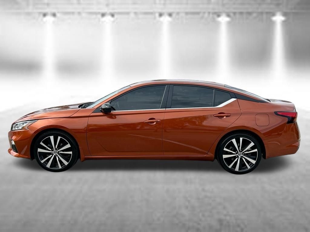 Used 2021 Orange Nissan 2.5 SR image 10