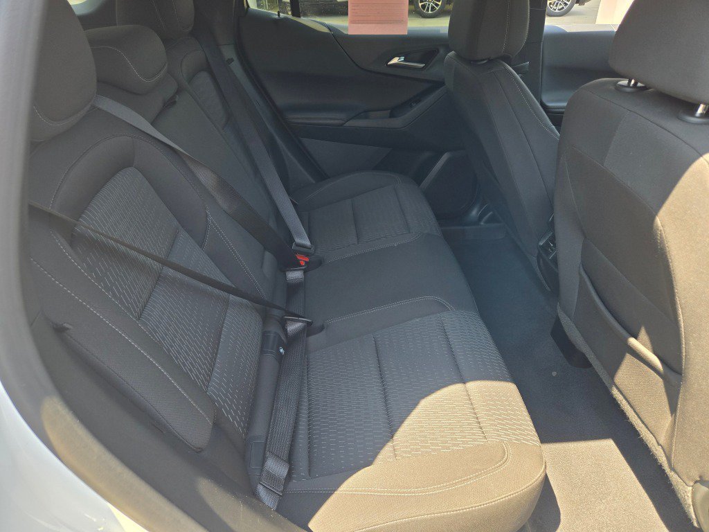 2025 Chevrolet Equinox LT - Photo 10