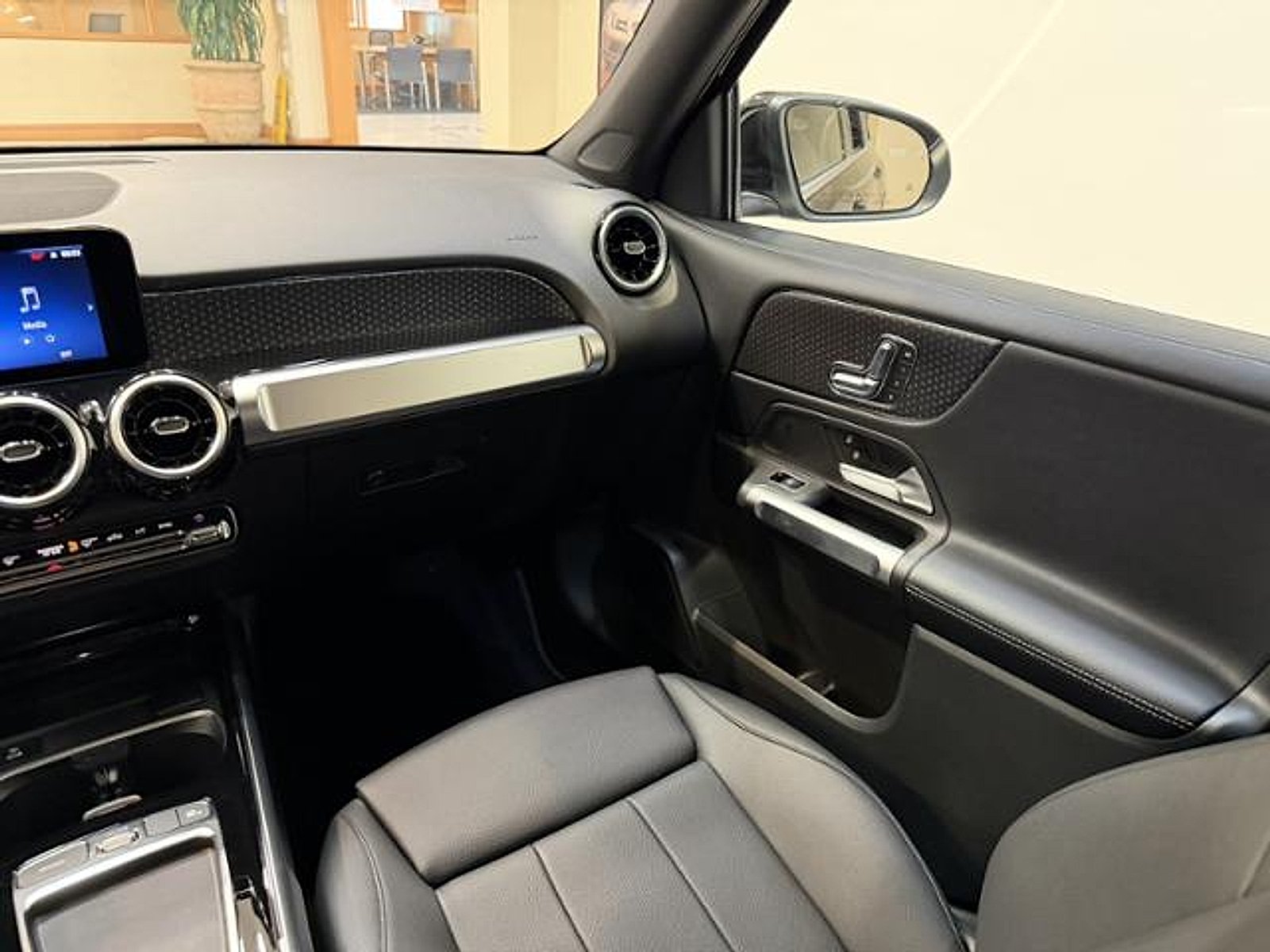 Certified Used 2025 Night Black Mercedes-Benz  image 10