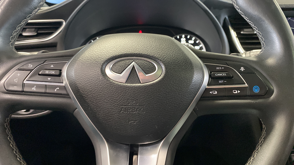Used 2023 Majestic White INFINITI ESSENTIAL image 16