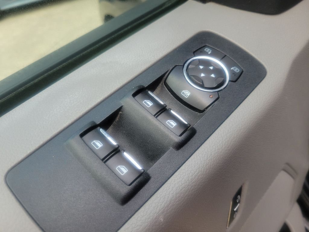 Used 2019 Black Ford XLT image 14