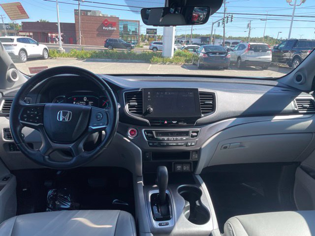 Used 2019 Lunar Silver Metallic Honda EX-L image 15