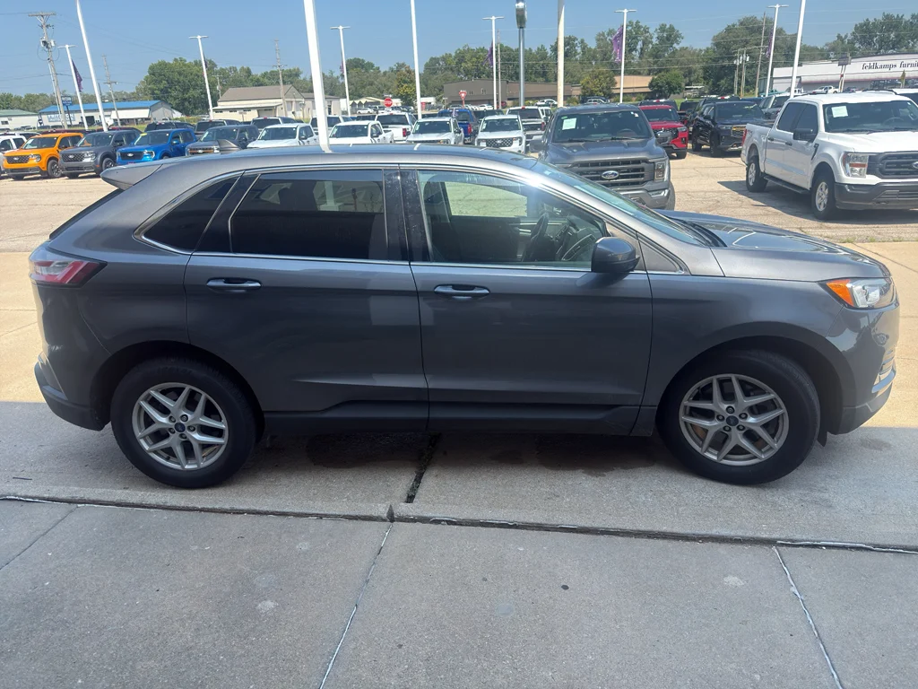 Used 2022 Carbonized Gray Metallic Ford SEL image 10