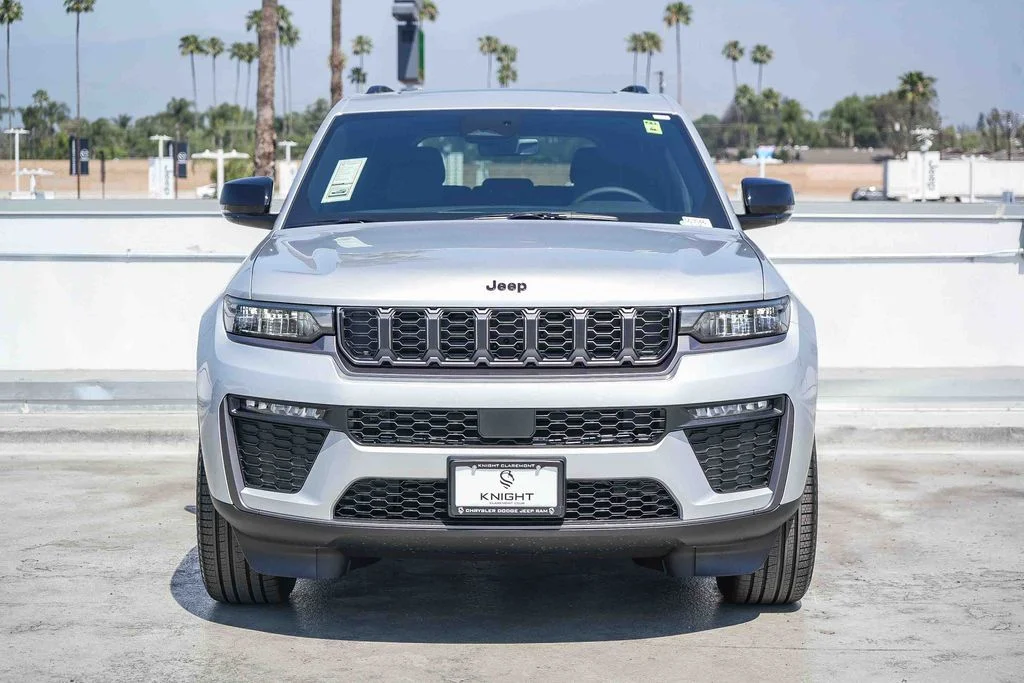 New 2026 Silver Jeep Limited image 3