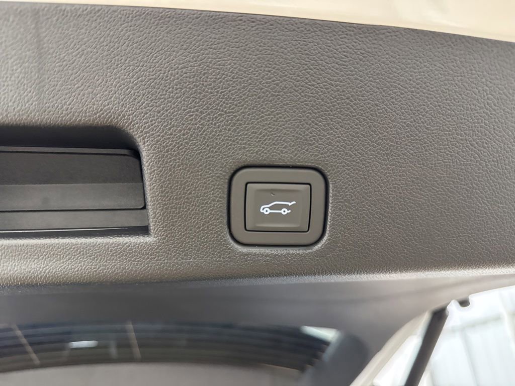 2026 Chevrolet Traverse LT - Photo 9