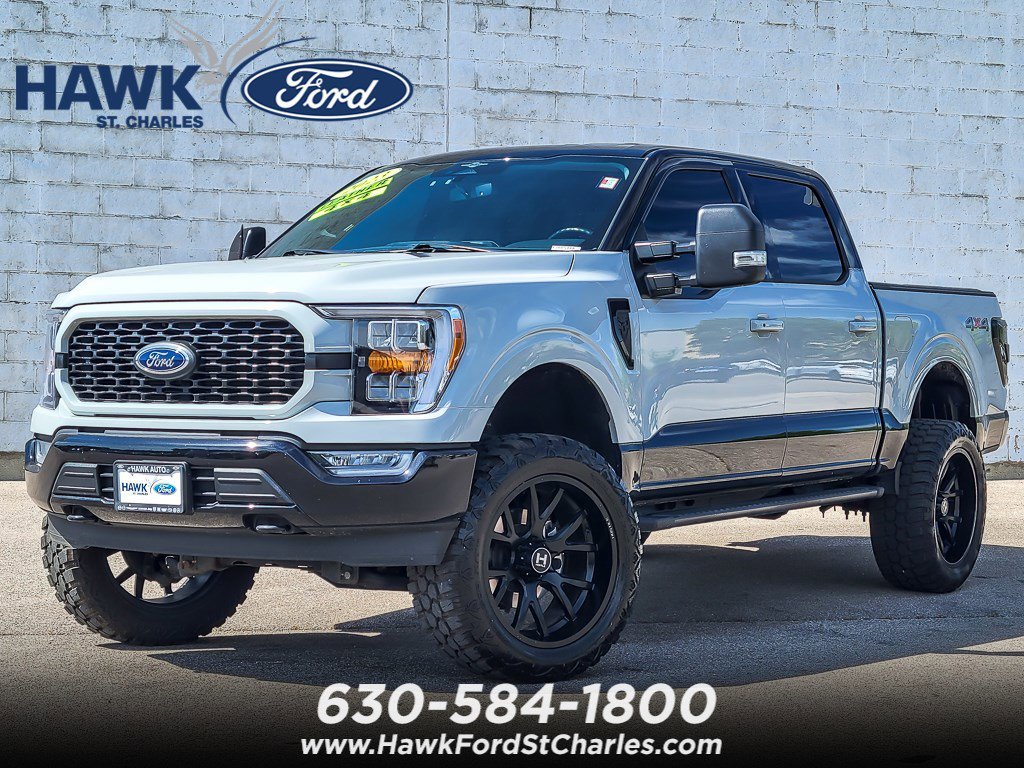 Used 2023 Oxford White Ford XLT image 1