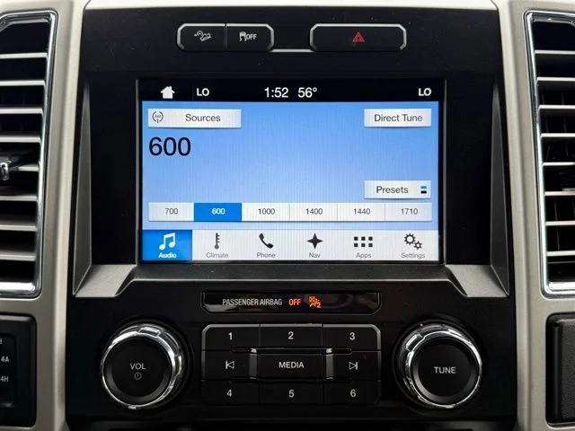 Used 2016 Magnetic Metallic Ford Lariat image 27