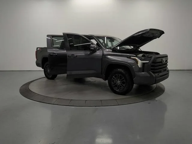 2024 Toyota Tundra SR5 - Photo 9
