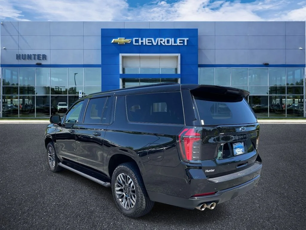 Used 2025 Black Chevrolet Z71 image 4