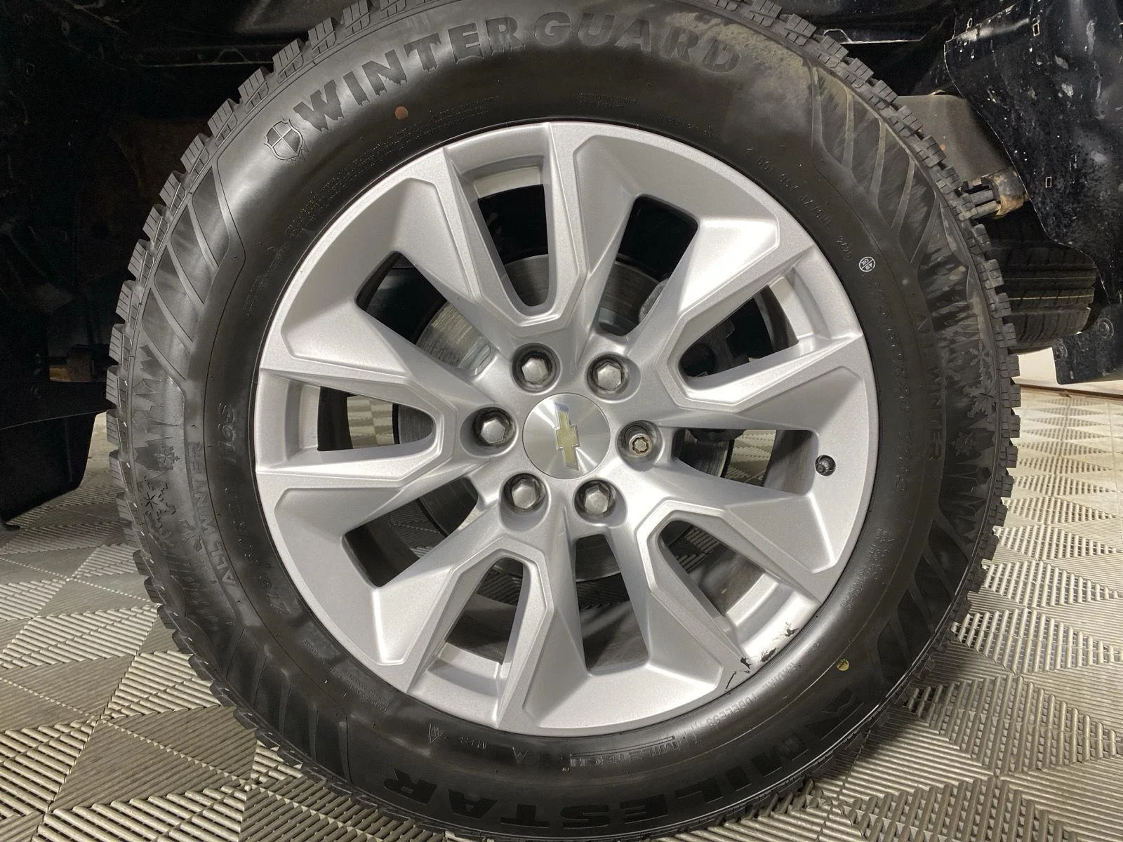 Used 2022 Black Chevrolet Custom image 18