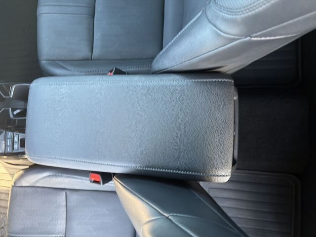 2025 Toyota Camry XSE - Photo 25