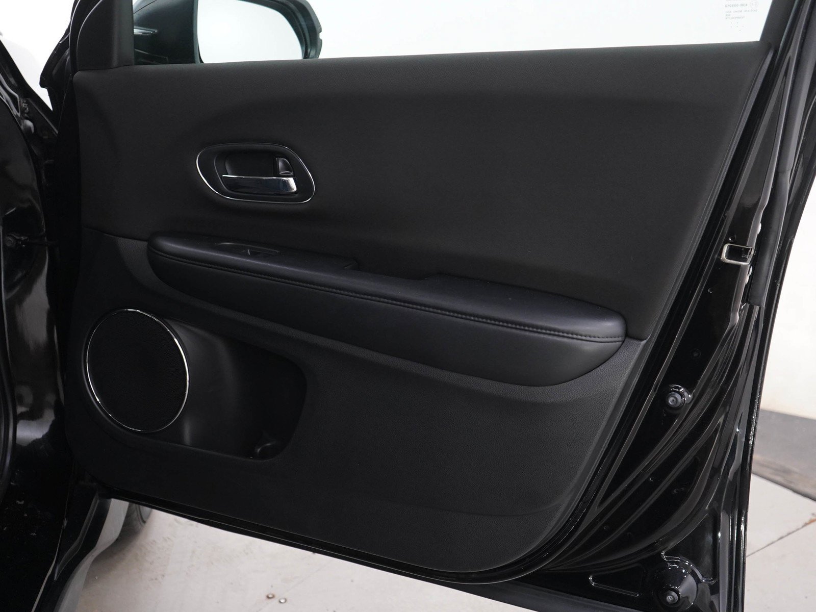 Used 2016 Crystal Black Pearl Honda EX image 9