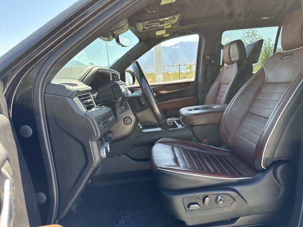 2023 GMC Yukon Denali Ultimate - Photo 21