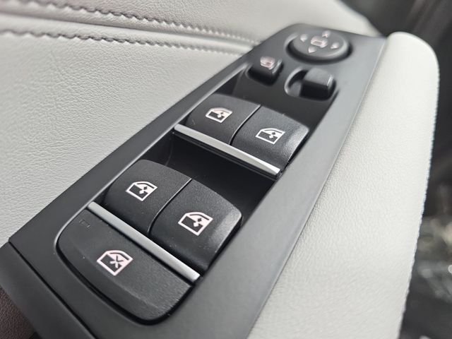 Certified Used 2025 Skyscraper Grey Metallic BMW xDrive40i image 24