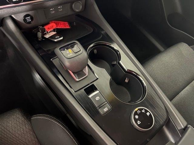 2025 Nissan Rogue SV - Photo 21