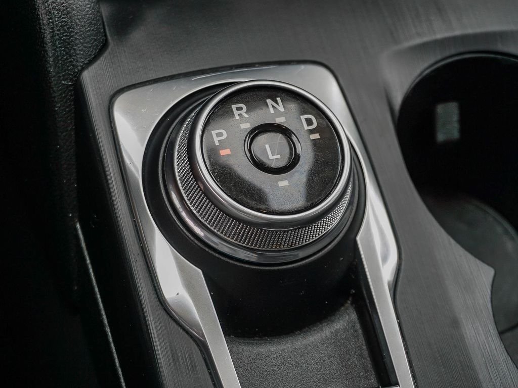 Used 2022 Silver Ford SE image 23