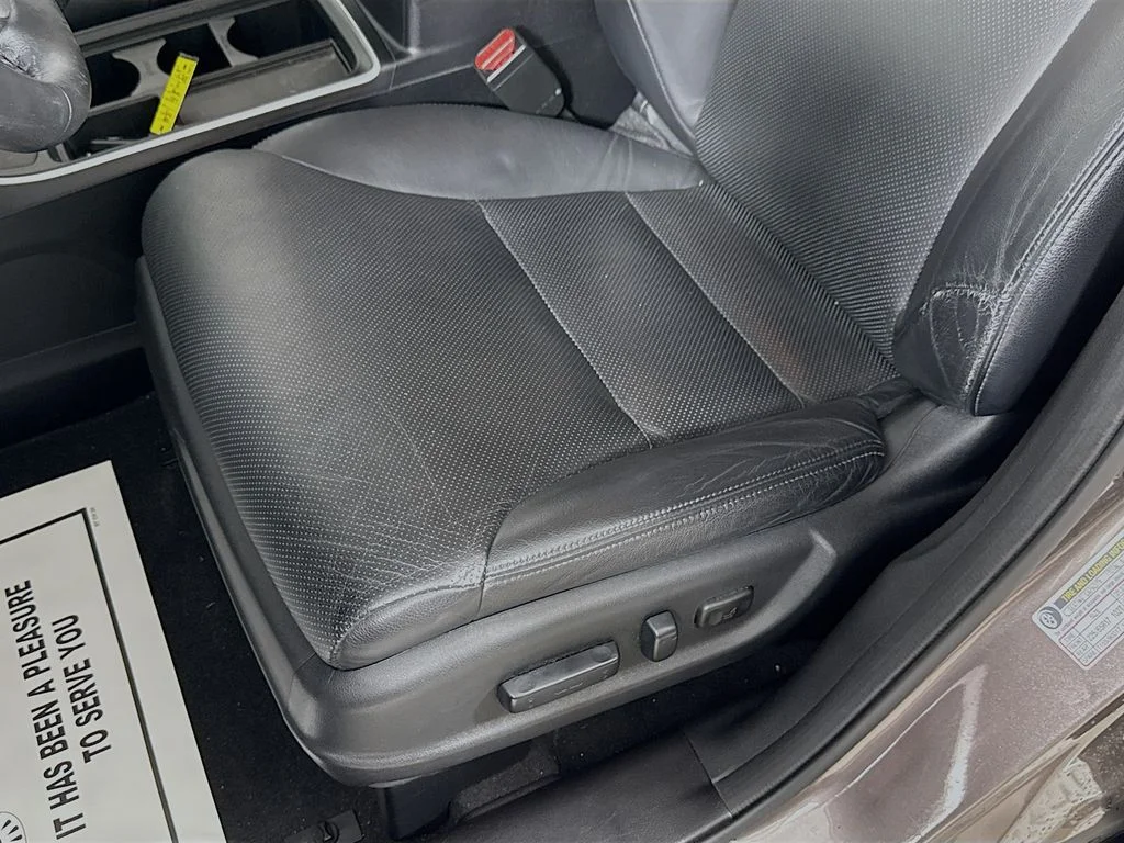 Used 2016 Urban Titanium Metallic Honda EX-L image 19