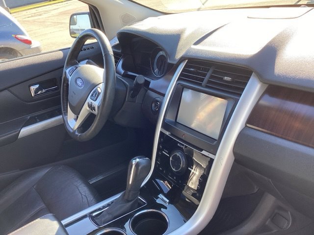 Used 2011 Red Ford Limited image 21