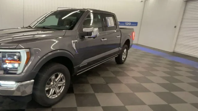 Used 2021 Gray Metallic Ford Lariat image 4