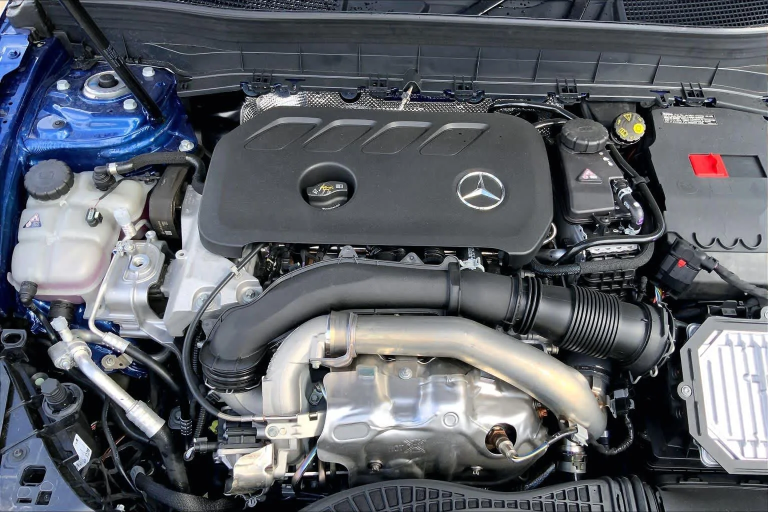 New 2026 Starling Blue Metallic Mercedes-Benz GLB 250 image 17