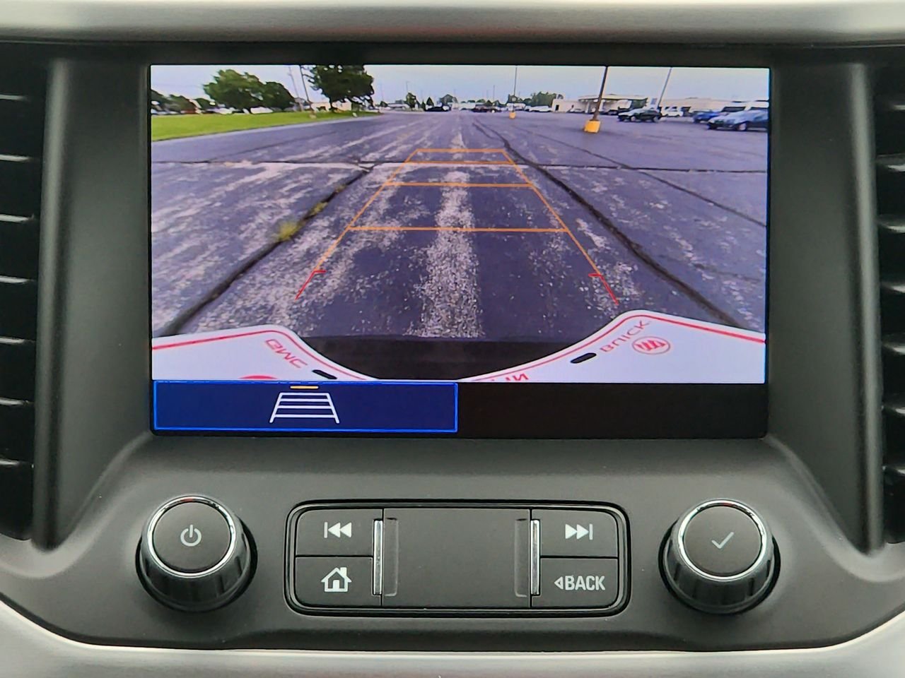 Used 2023 Ebony Twilight Metallic GMC SLE image 16