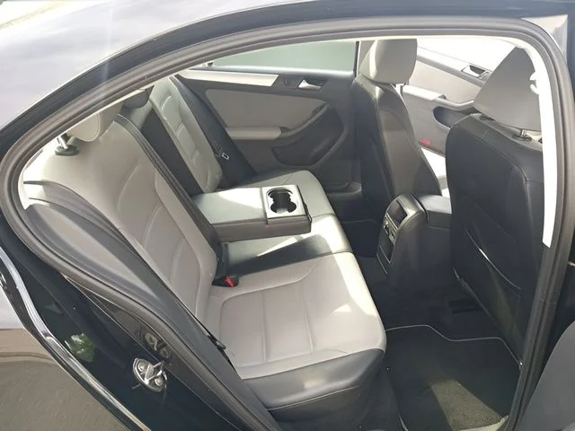 Used 2014 Black Volkswagen SEL image 29