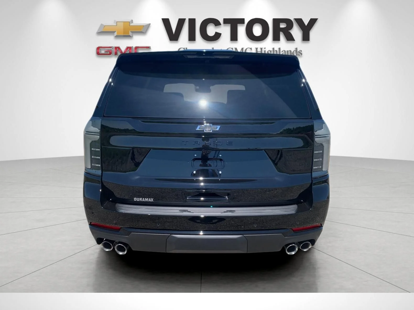 New 2026 Black Chevrolet Z71 image 4