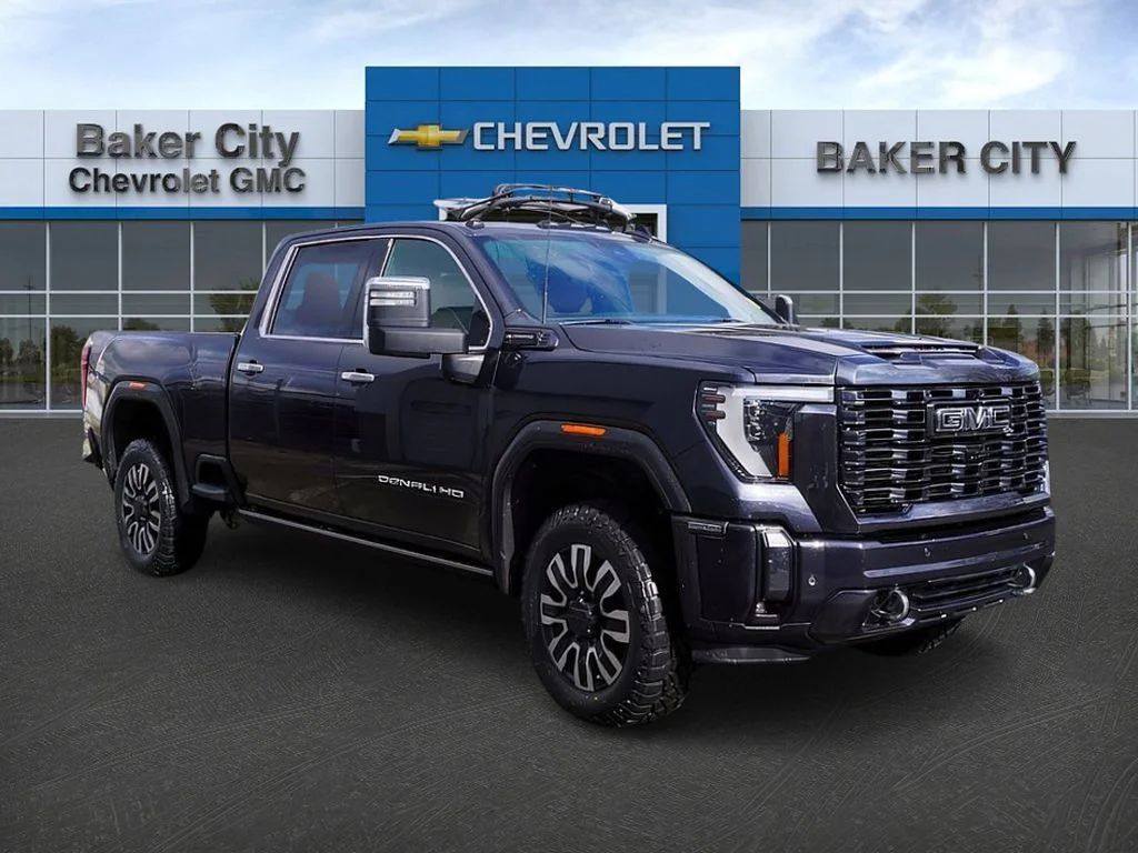 2024 GMC Sierra Denali Ultimate 4WD Crew Cab Long Box SR's photo