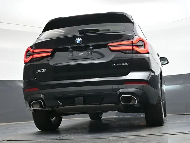 Used 2023 Black BMW xDrive30i image 36