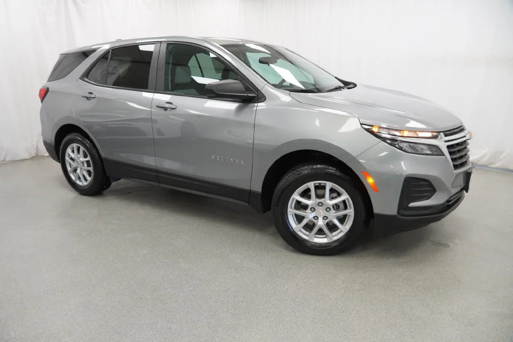 2024 Chevrolet Equinox LS - Photo 6